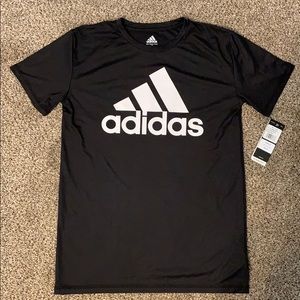 Adidas T-shirt